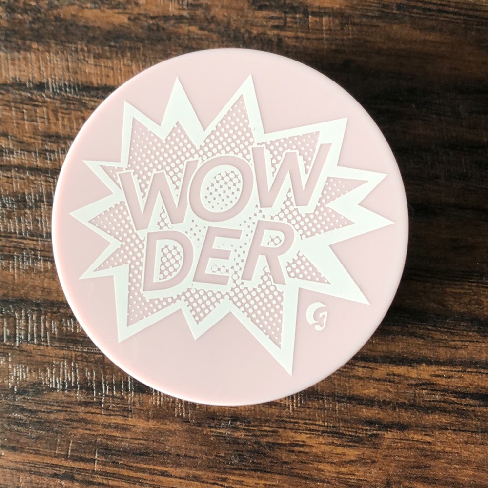 Glossier wowder